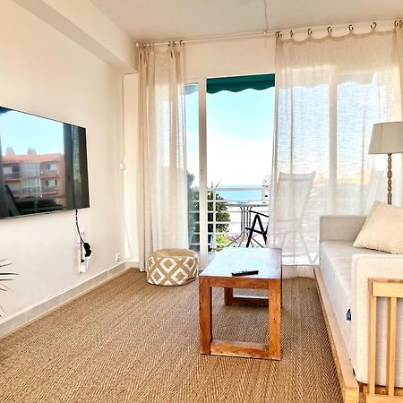 Light-Filled Apartment With Sea Views Torremolinos Exterior photo