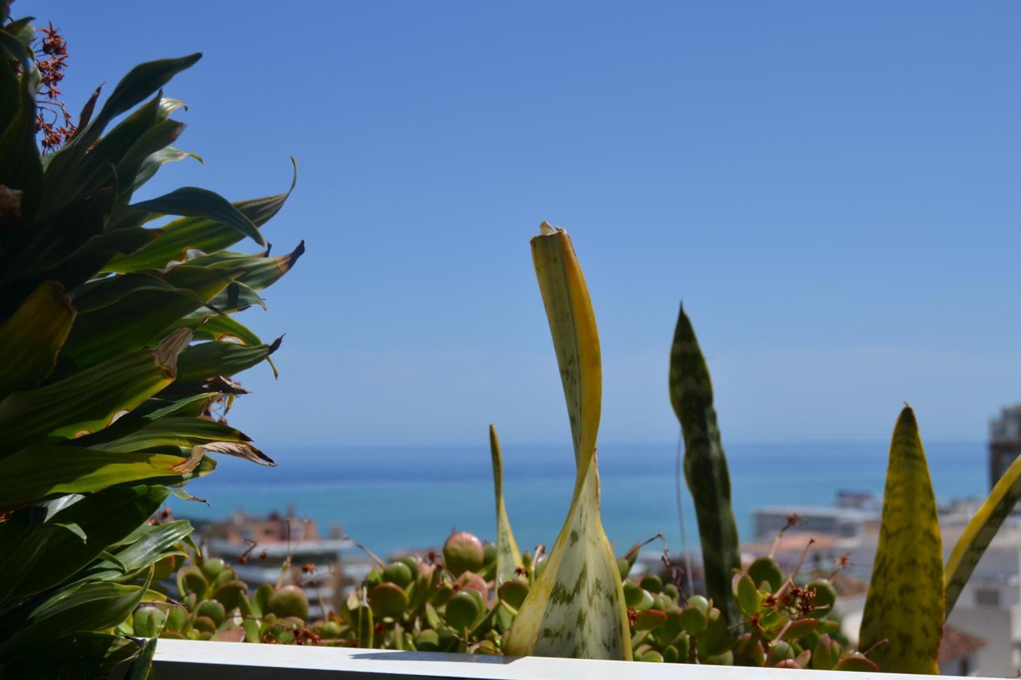 Light-Filled Apartment With Sea Views Torremolinos Exterior photo